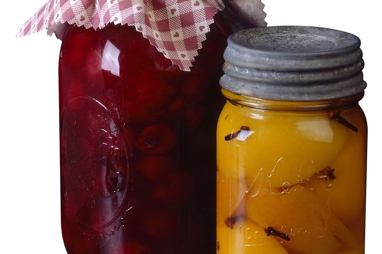 Sumergir a las frutas en vinagre evitará que se vuelvan de color marrón.