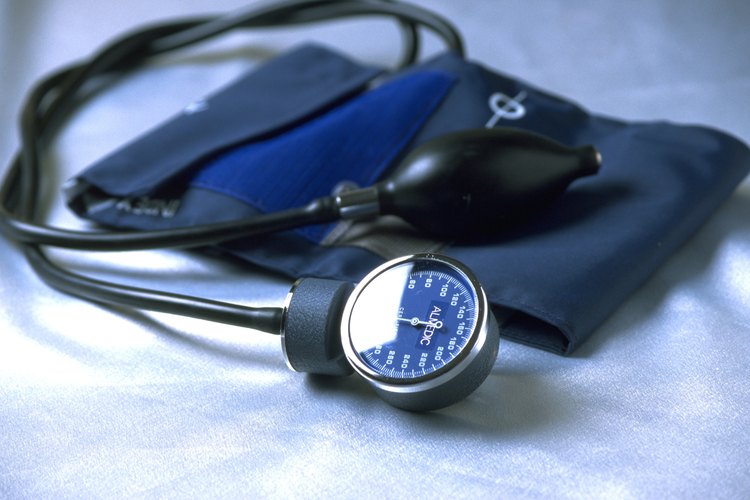 El metoprolol es a veces combinado con otros medicamentos para bajar la presión arterial.