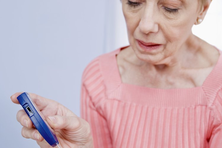 La diabetes aumenta el riesgo de desarrollar enfermedades crónicas que puedan causar temblores en las manos.
