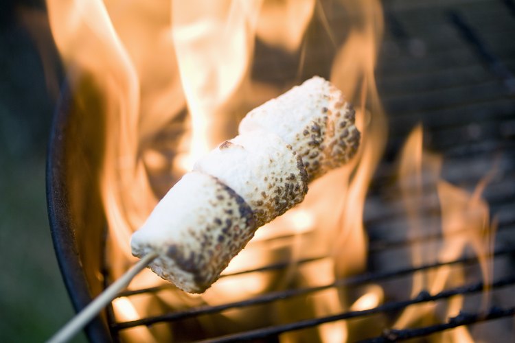 How to Get Burnt Marshmallows Off a Pan | LEAFtv