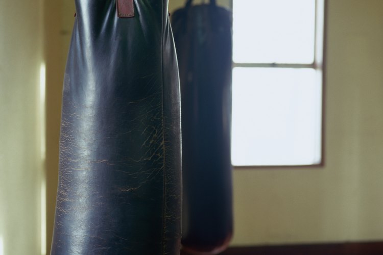 Repara tu saco de boxeo al estilo MacGyver.
