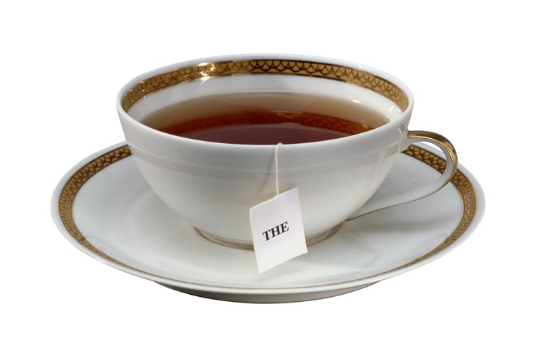 Bebe té negro.