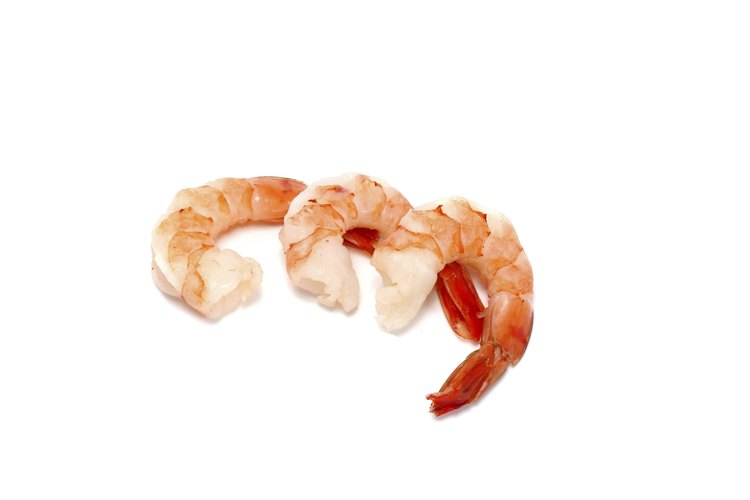 Come mariscos, incluyendo camarón, como fuente de yodo necesario para la función pituitaria.