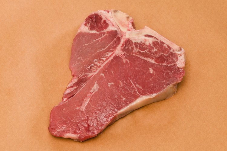 Consume carne para mantener los niveles suficientes de vitamina B12.