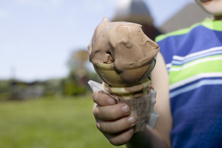 Muchas personas desconocen que ciertos sabores de helado, incluyendo el de chocolate y café, contienen cafeína.