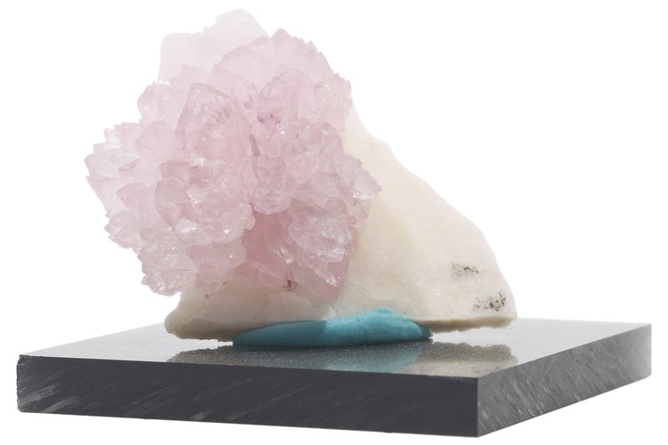 El color rosado de la sal del Himalaya proviene de óxidos de hierro.