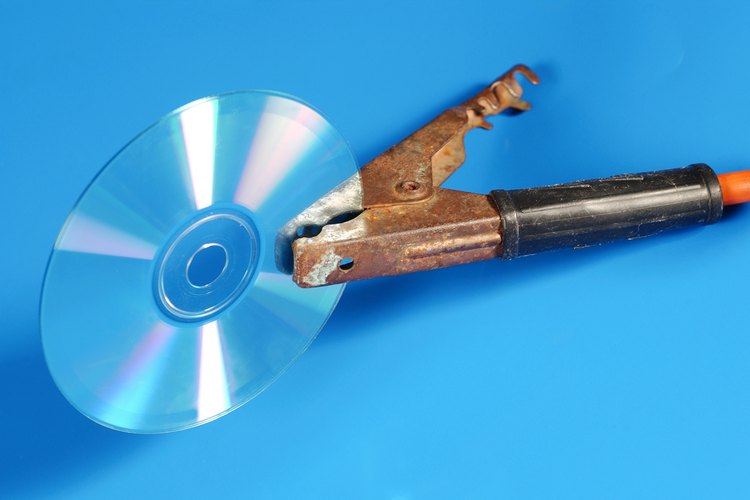 Los cables pasa corriente son un artículo útil en tu vehículo, sea un auto o una motoneta.