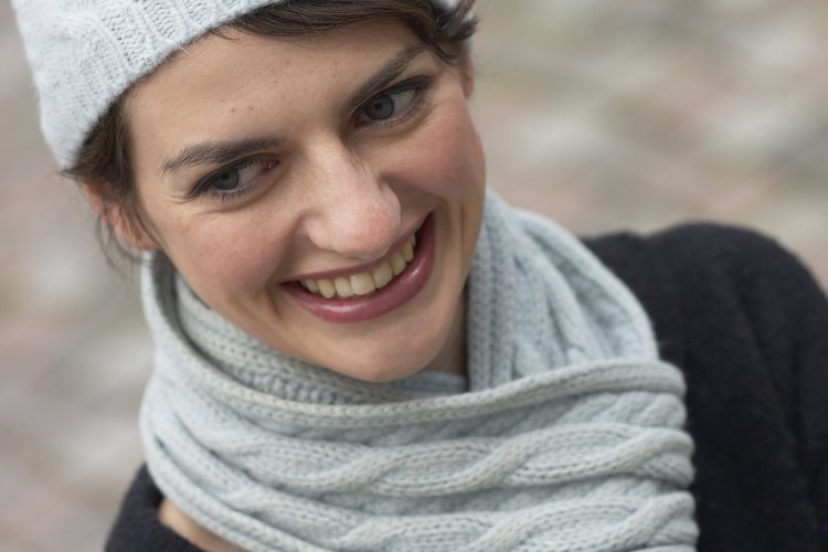 Las bufandas están a la moda todo el año, no sólo en invierno.