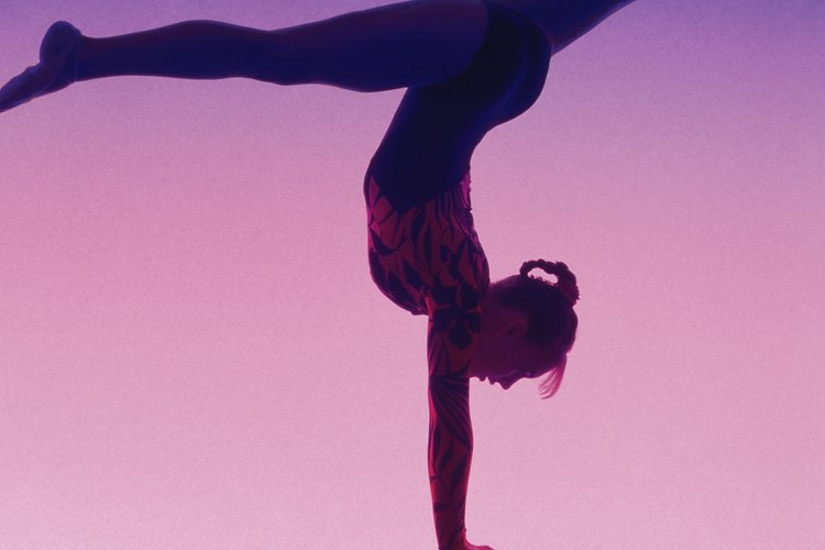 Es primordial que tengas la fuerza suficiente en un solo brazo para apoyar tu cuerpo.