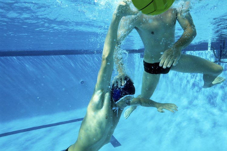 El polo acuático luce elegante por encima del agua, pero bajo la superficie, es demandante.
