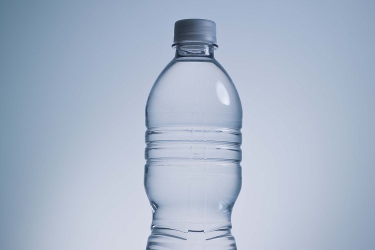 ambién toma agua antes, durante y después de tu rutina de entrenamiento de pesas.