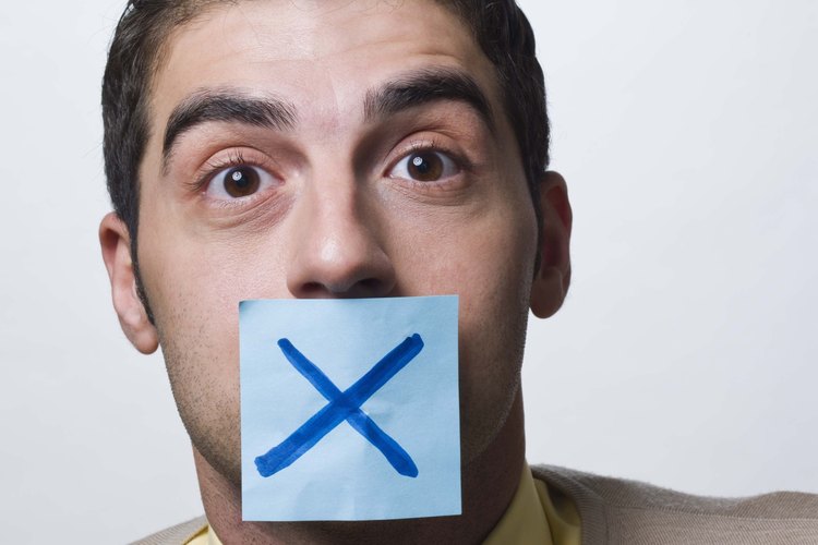 Quedarse sin voz puede afectar las relaciones personales y también las laborales.