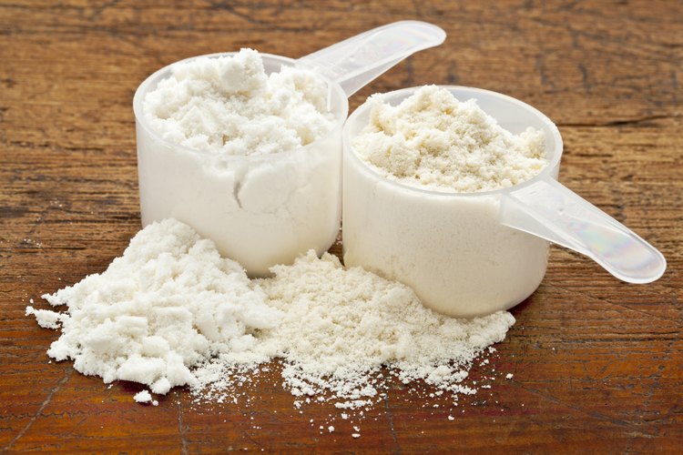 La proteína del suero de leche puede ser efectiva para disminuir los niveles de colesterol LDL.