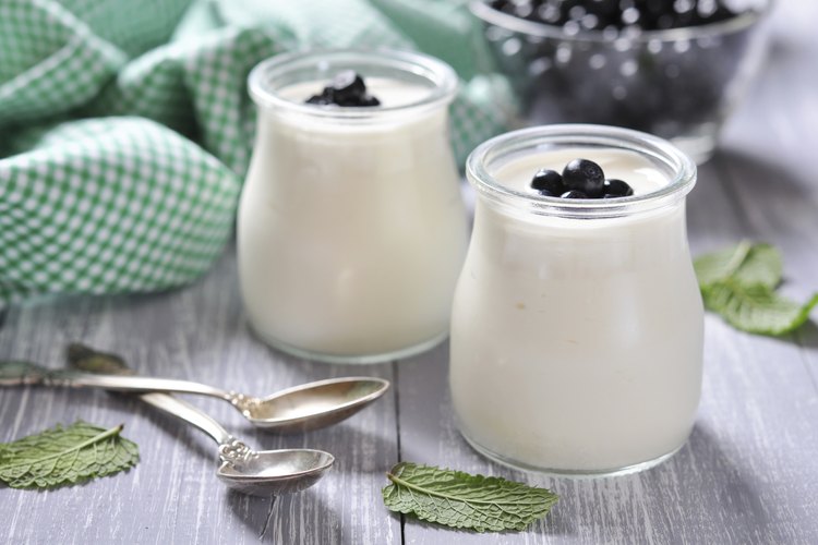 Yogur con zarzamoras.