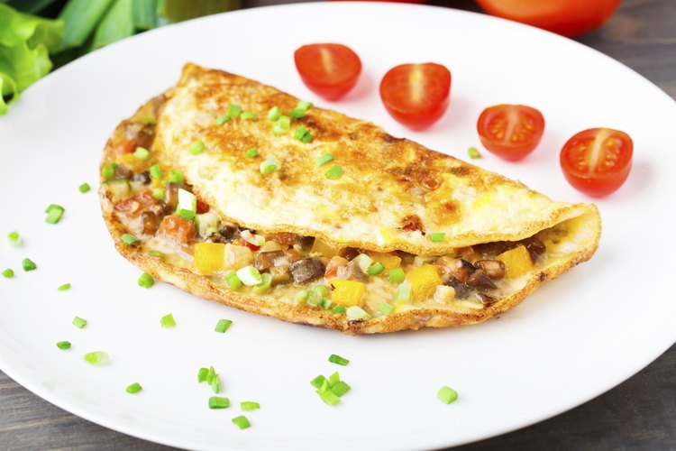 Consume más vitaminas B al comer huevos y carnes magras.