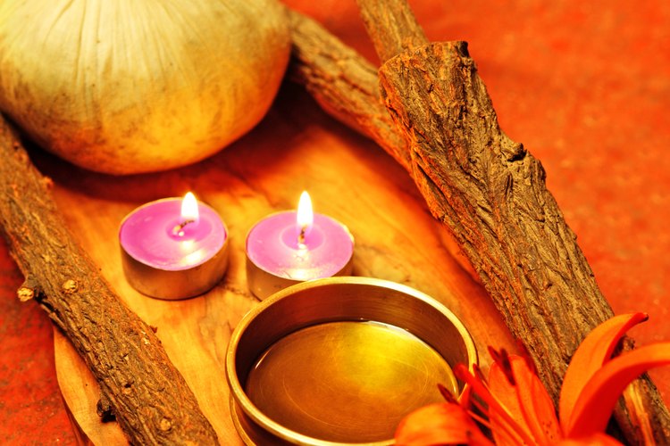Renueva tu energía con prácticas ayurvedas.
