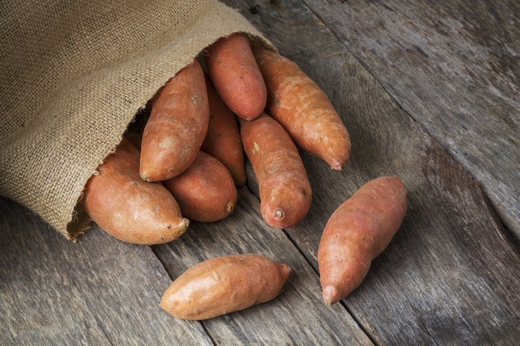 Una bolsa de batatas.