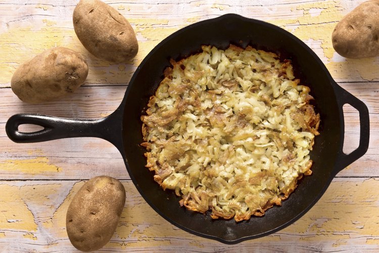 How to Grate Potatoes in a Blender | LEAFtv