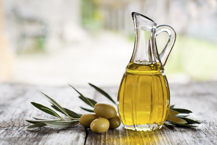 Las grasas monoinsaturadas que se encuentran en el aceite de oliva ofrecen protección para las enfermedades cardíacas.