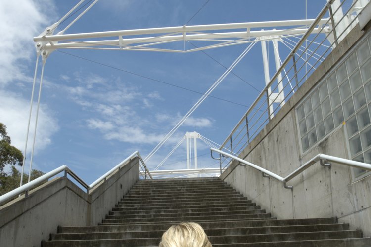 Subir escaleras es un buen ejercicio.