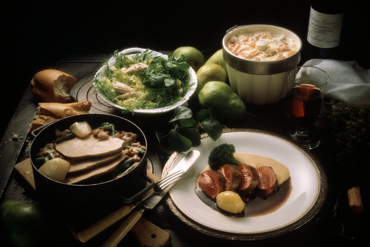 Ambas asociaciones recomiendan estas otras fuentes de proteínas en las comidas por lo menos varias veces a la semana.