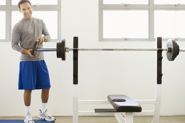 Agrega lentamente el peso en tu entrenamiento.
