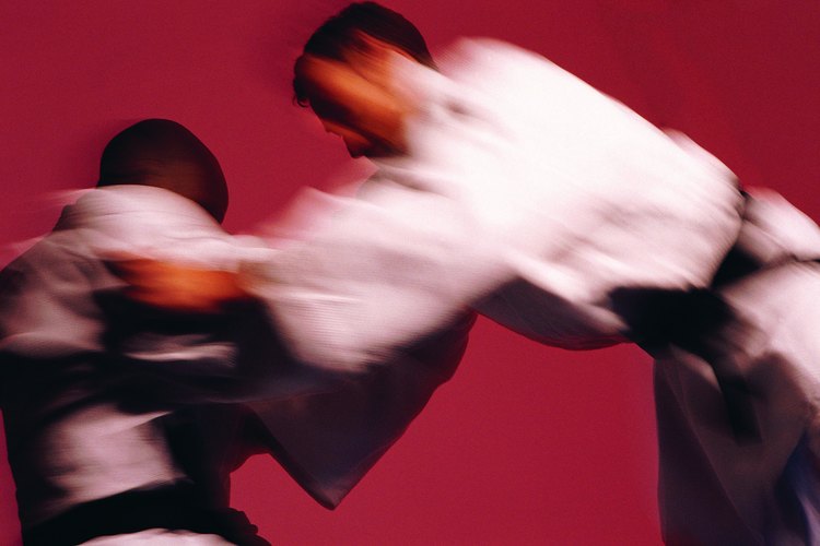 Los maestros de Hapkido utilizan lanzamientos para llevar a sus oponentes al suelo.