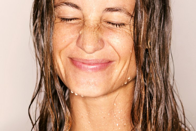 Un tratamiento de microdermabrasión puede ser la solución para una piel brillante y saludable.