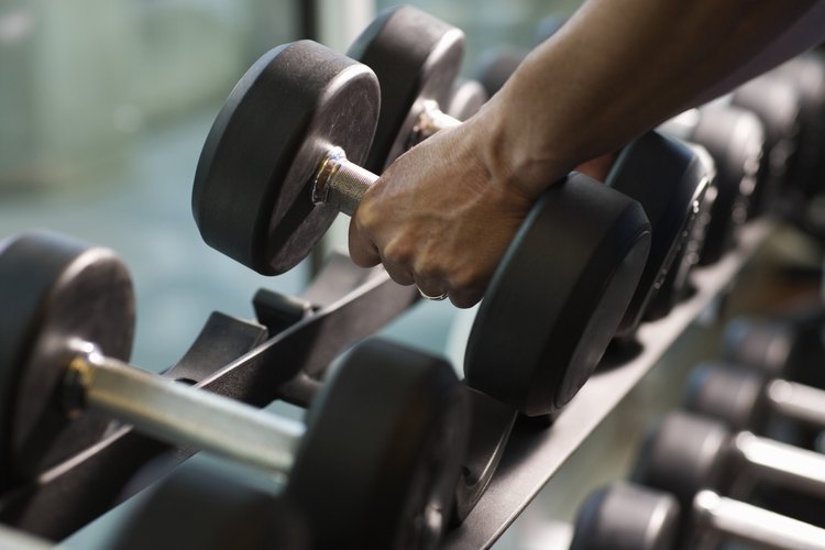 Tu rendimiento en el gimnasio puede reducirse si pierdes mucha grasa corporal.