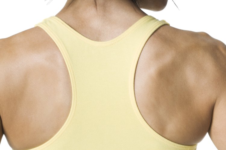 Adelgaza la parte superior de tu cuerpo con ejercicios aeróbicos y de resistencia.