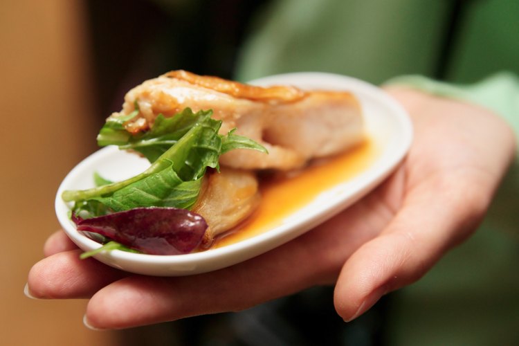Una dieta para un entrenamiento de fuerza ofrece a menudo varias comidas pequeñas que se consumen cada tres o cuatro horas al día.