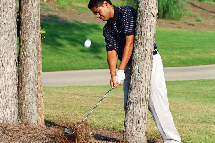 Es necesario limpiar las cuñas forjadas Titleist después de un largo día en el campo de golf.