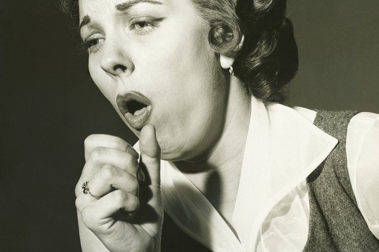 Toser después de comer puede ser un signo subyacente de un problema de salud.