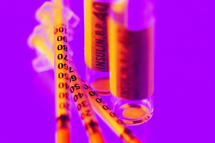 Los glándula suprarrenal libera otra hormona androgénica conocida como dehidroepiandrosterona.