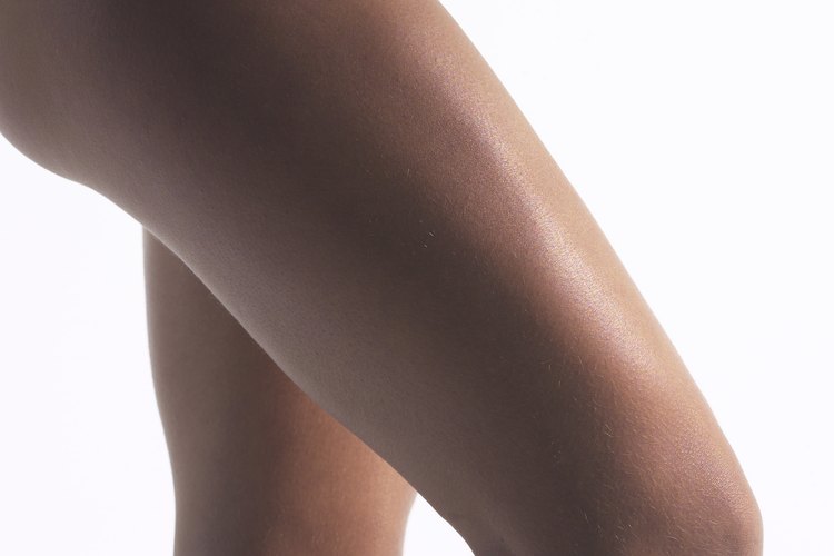 Adelgaza los cuádriceps con una combinación de cardio y entrenamiento de fuerza.