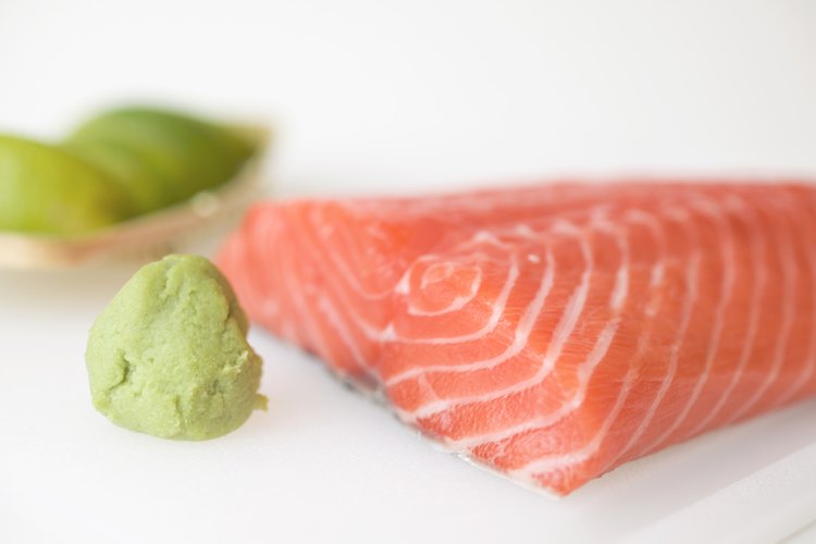 El salmón cuenta con un contenido proteico elevado.