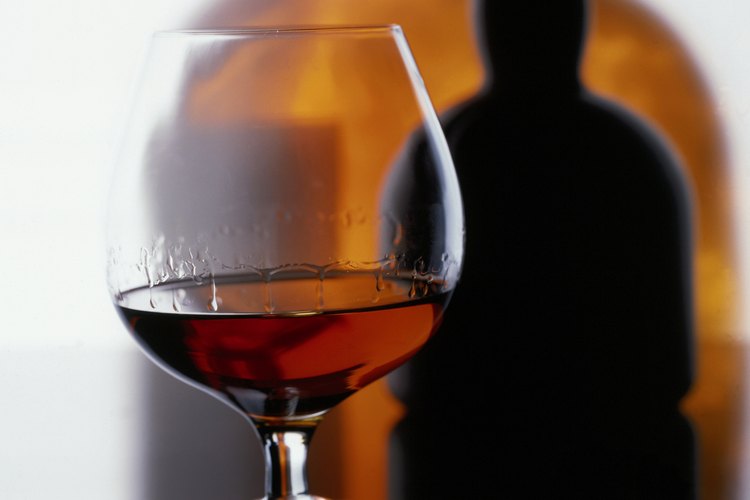El alcohol fomenta la cándida.