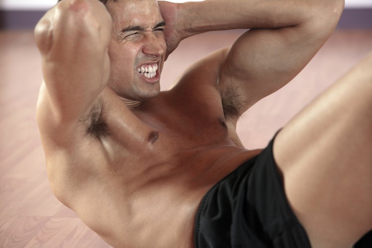 Ejercitar los abdominales te ayudará a fortalecer los músculos del núcleo.