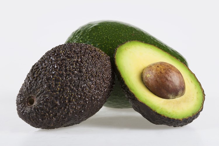 Los aguacates contienen grasa buena.