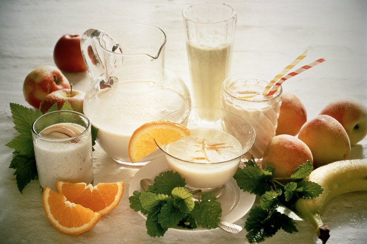 La proteína de suero de leche tiene muchos beneficios.