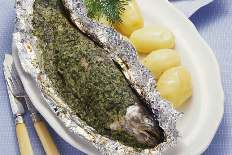 How To Steam Fish In Foil LEAFtv
