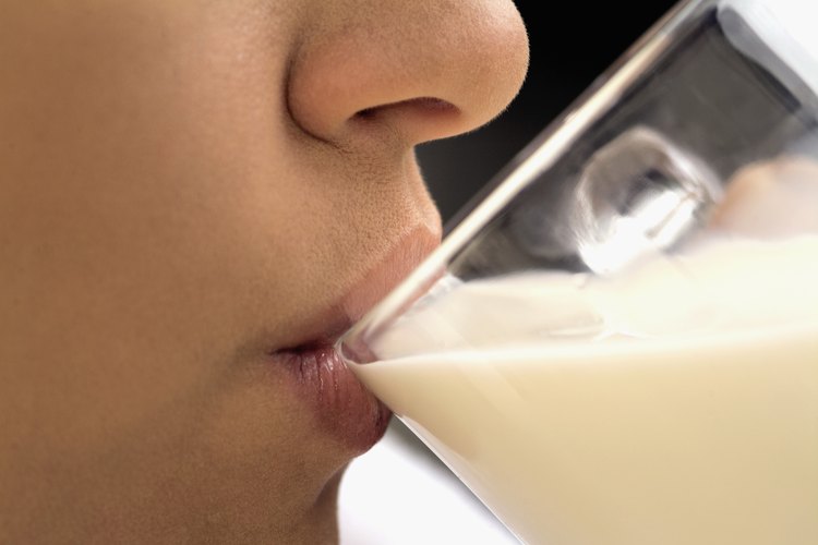 Los batidos de Ensure y Ensure Plus proveen una buena fuente de nutrición con diversos sabores.