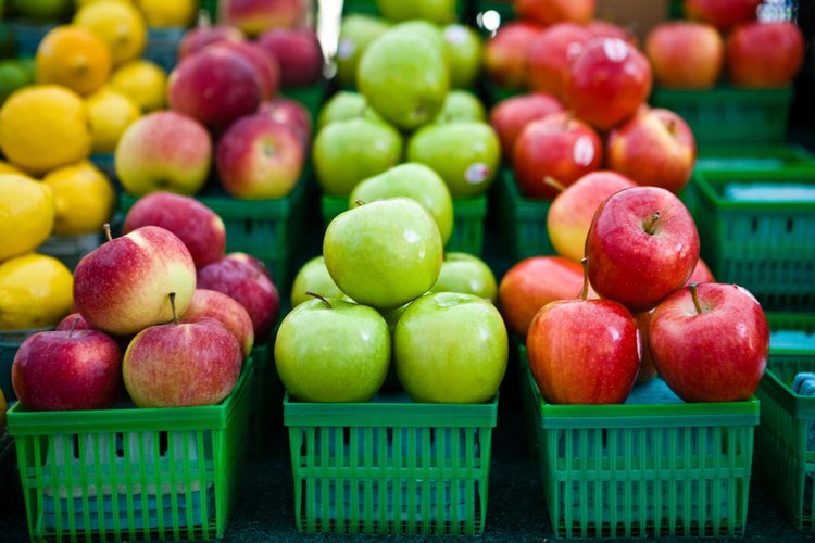 Las manzanas proporcionan polifenoles que pueden beneficiar a tu piel.