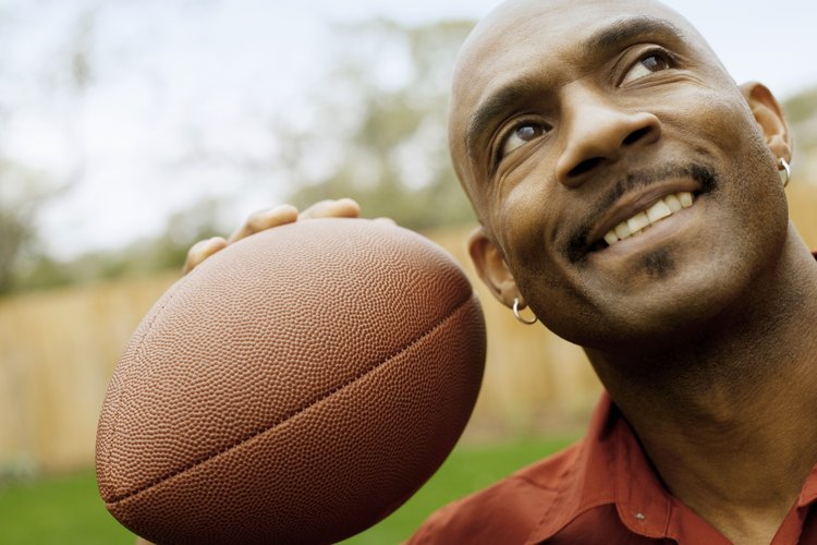 Practicar fútbol americano puede provocar efectos negativos en la salud a largo plazo.