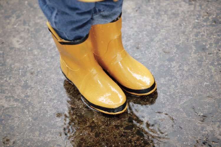 polish scuffed boots
