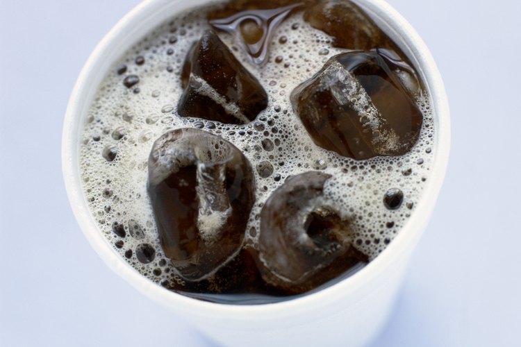 Sólo 40 gramos de azúcar por día, menos que las que contiene una botella de bebida cola, pueden incrementar los niveles de inflamación.