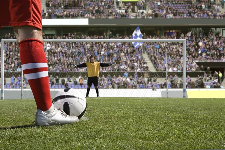 Si el tiempo adicional no resultó en un ganador, el juego de eliminatorias suele decidirse por penales.