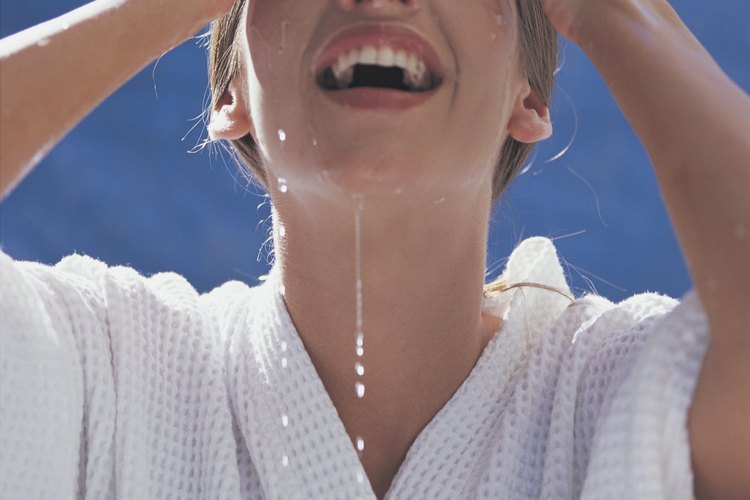 Bioderm Crealine H2O, descongestiona la piel e incluye ingredientes activos que evitan la irritación que a veces causa la limpieza.