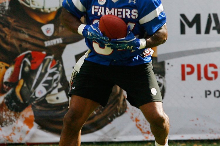 Herschel Walker, ahora a sus 50 años usa lagartijas para mantenerse en forma.