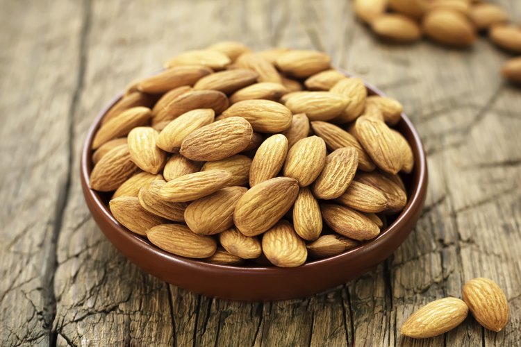 Tazón de almendras.